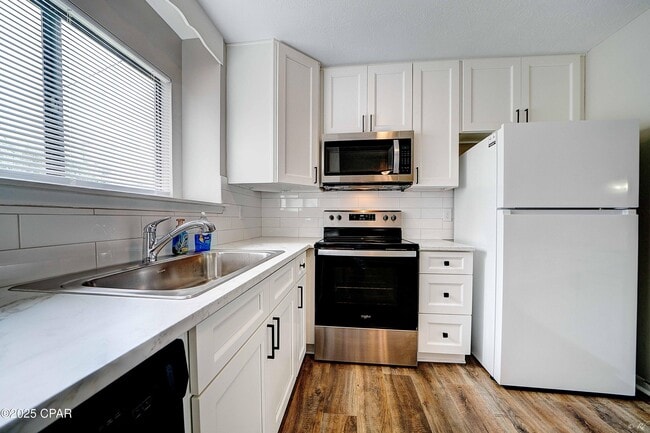 Photo - 3108 E Baldwin Rd