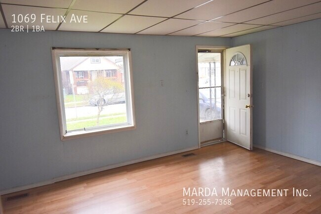 Photo - COZY 2 BED/1 BATH SINGLE FAMILY HOME PLUS ...