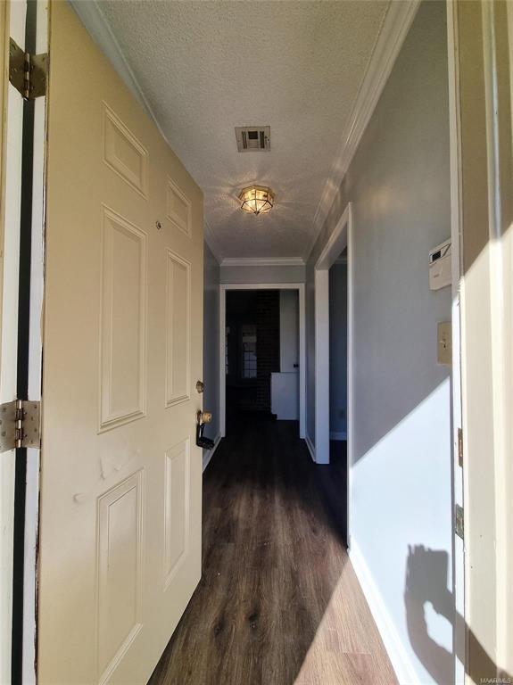 Photo - 2044 Edinburgh Dr