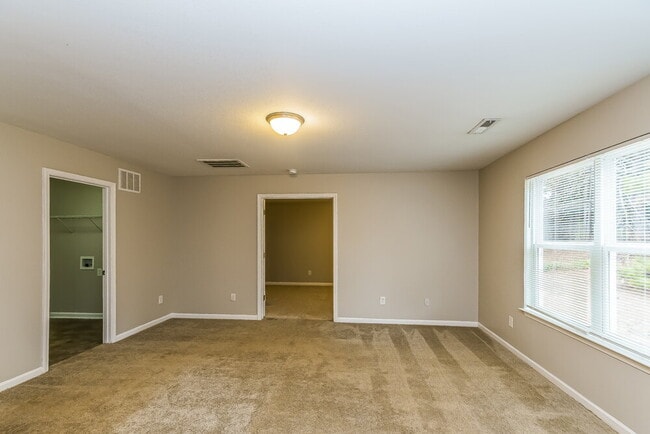 Photo - 1321 Lowenstein St