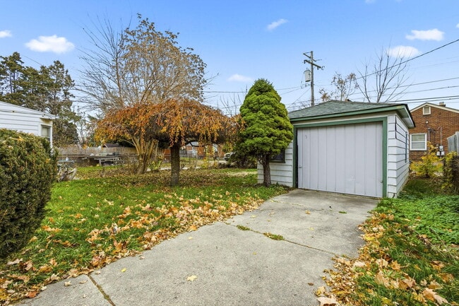 Photo - 1541 Washington Ave