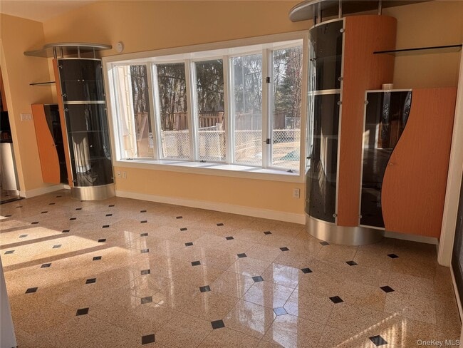 Photo - 201 Red Hill Rd