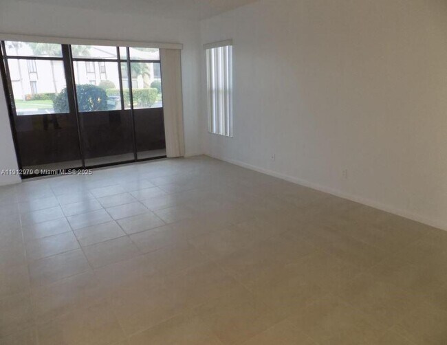 Photo - 824 Sky Pine Way Unit A1