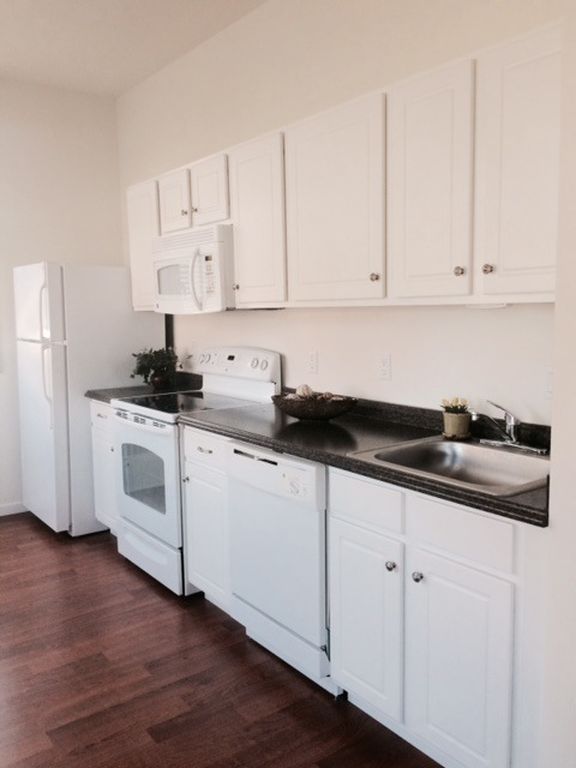 Kitchen View 1 - 160 S Poplar St Unit # 101