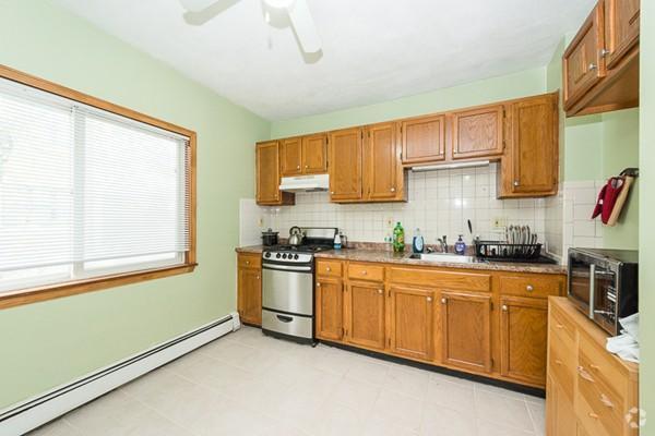 Building Photo - 1254 Commonwealth Ave Unit 1 Rental