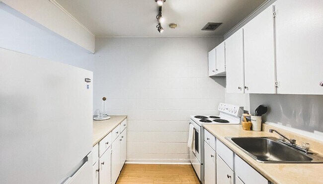 Photo - Cornwall Manor