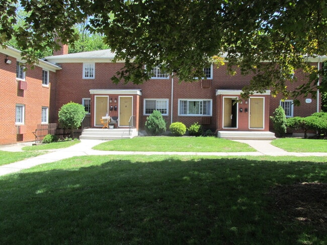 Photo - 426 Middle Tpke W Unit #52