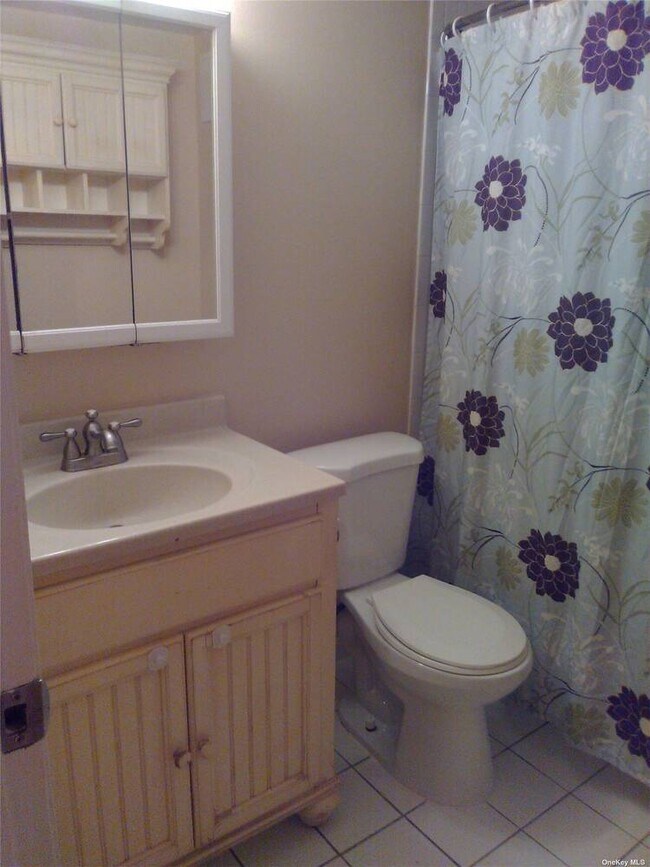 Photo - 26 Pinelawn Ave