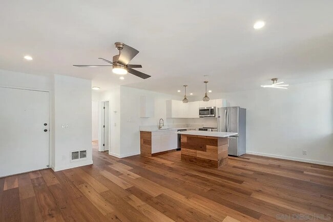 Building Photo - 6182 Agee St Unit 197 Rental