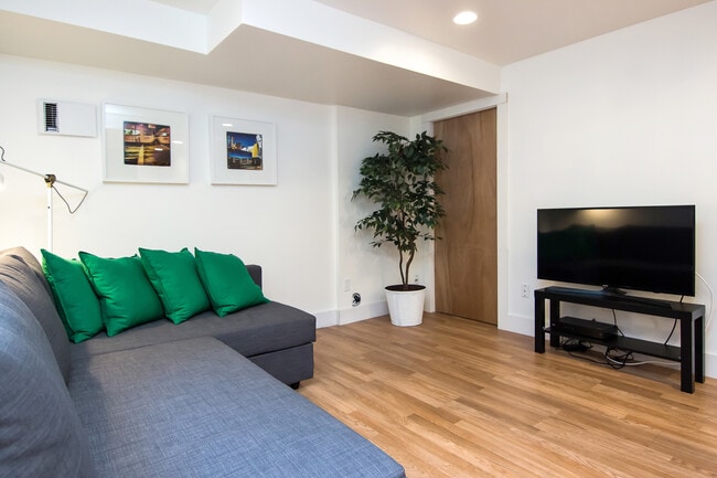 Photo - 2628 Northeast Ainsworth Street Unit B