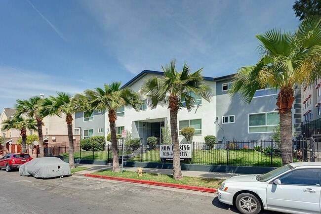 Photo - 5427 Carlton Way Unidad 3