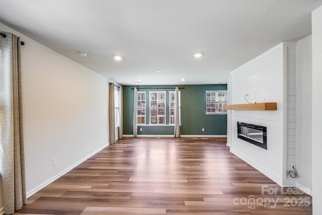 Photo - 10013 Hemingway Pl