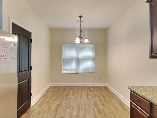 Photo - 180 Kubol Dr