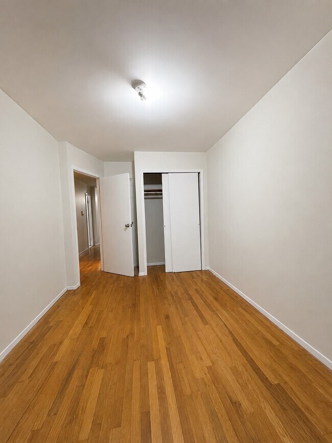 3223 105th St Unidad 3223 105 St