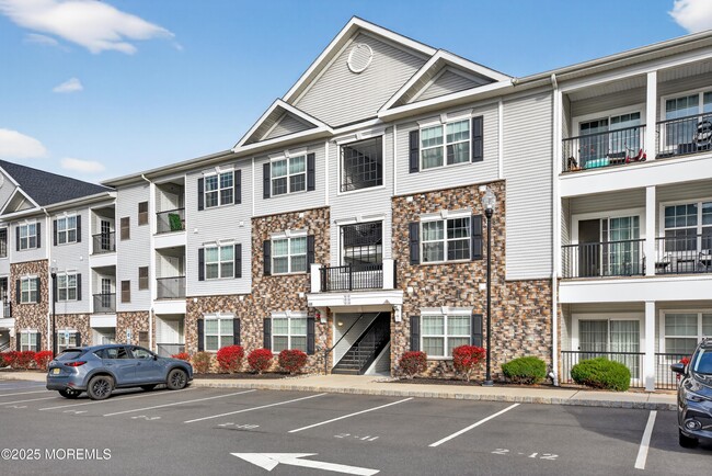 Photo - 626 Marion Ln