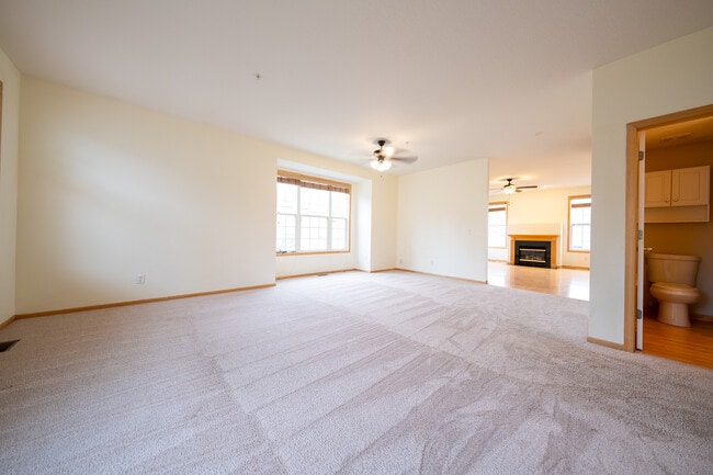 Photo - 15600 Tickseed Ln