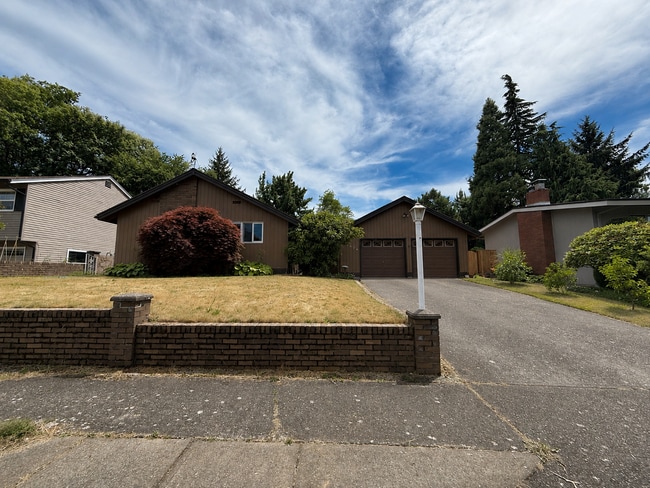 Building Photo - Bright & Beautiful 3-Bedroom Beaverton Home with A/C, Washer & Dryer, and Tons of Storage!