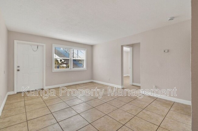 Photo - 1618 W 26th Ct Unit B