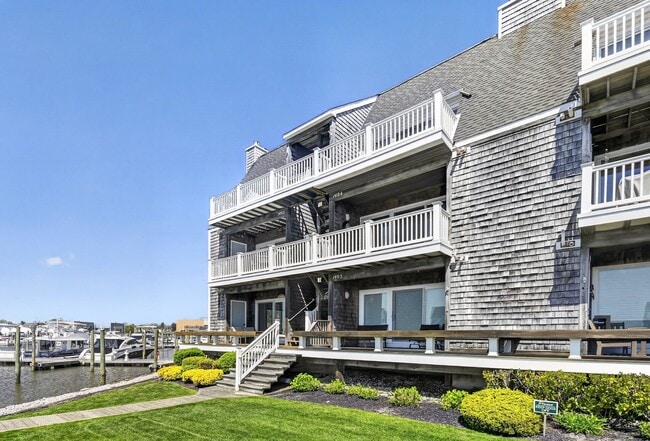 Building Photo - 1401 Harbour Cv S Unit 1401