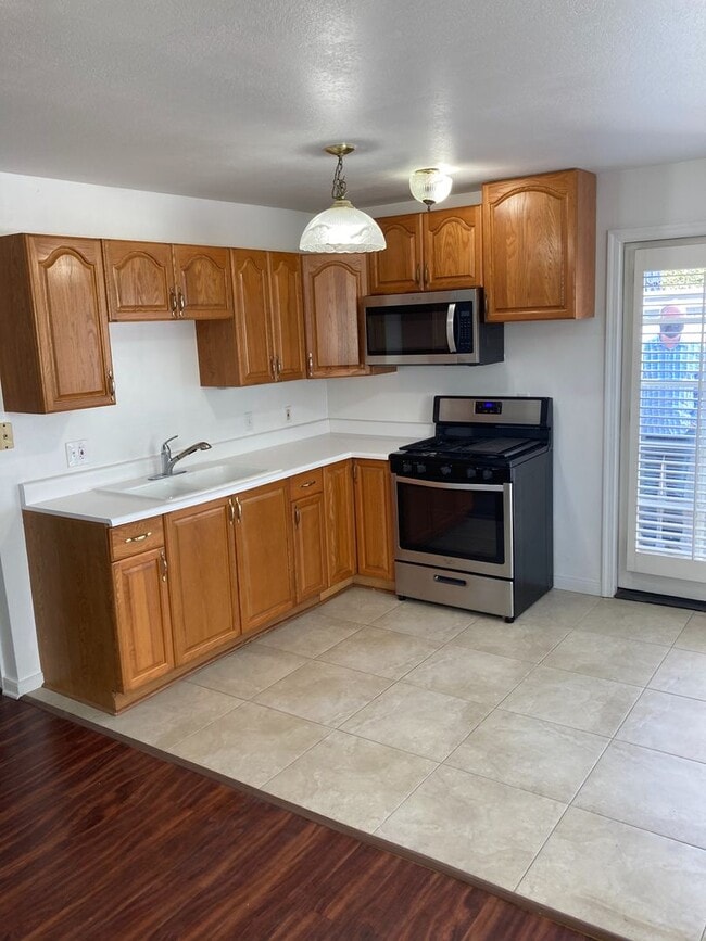 Photo - Studio for Rent