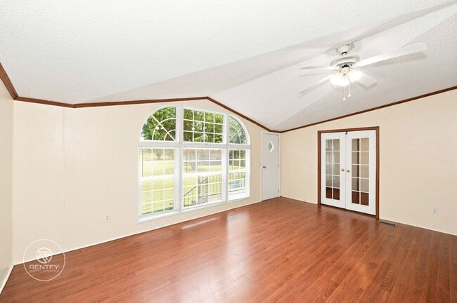 Photo - 147 Purity Dr