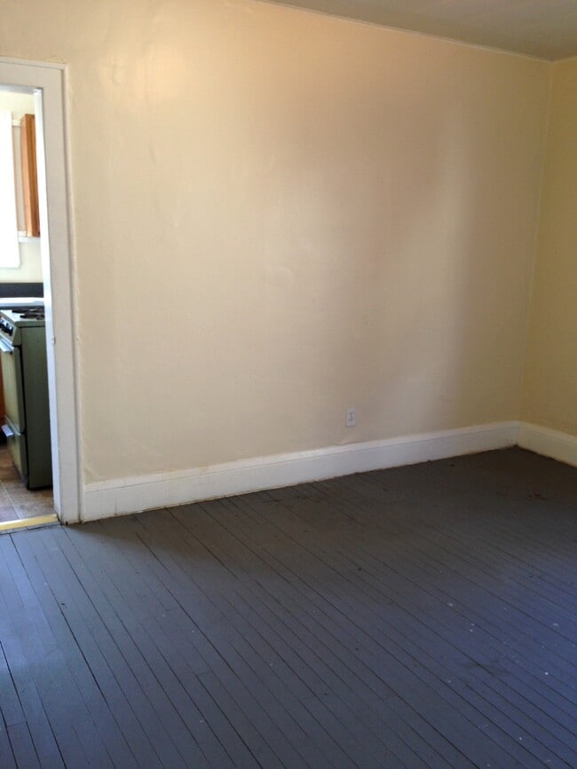 Photo - 864 Chalker St Unit 2