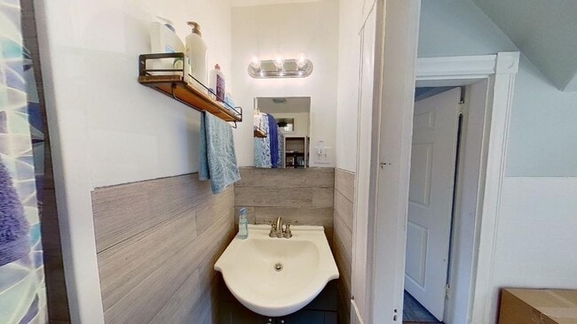 Photo - 25 Williams St Unit 3