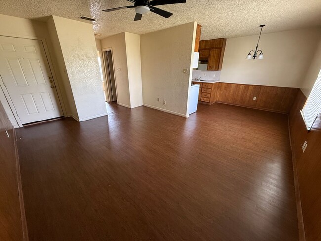Photo - 1700 Kirk Ave Unit Apt 206