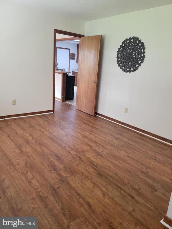 Photo - 90 Parrish Ln