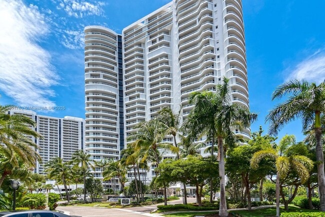 Photo - 21050 NE 38th Ave Condo Unit 305