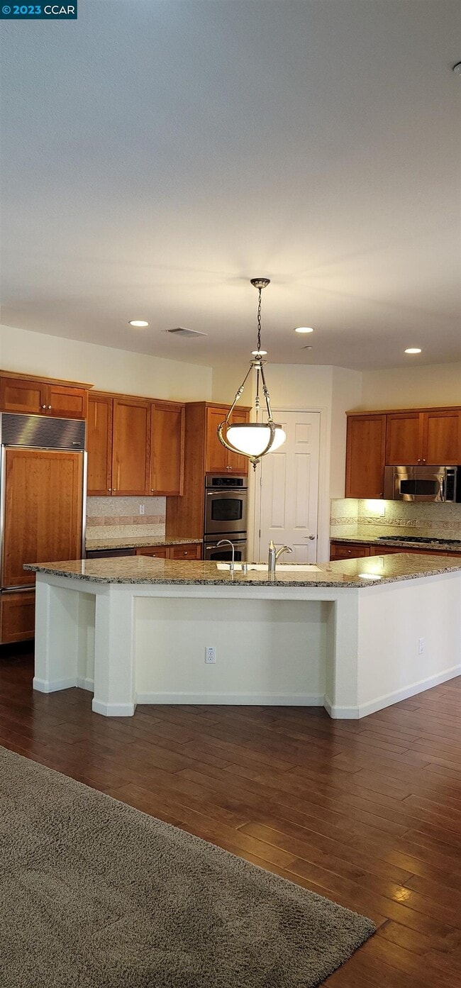 Photo - 2321 Star Lilly St