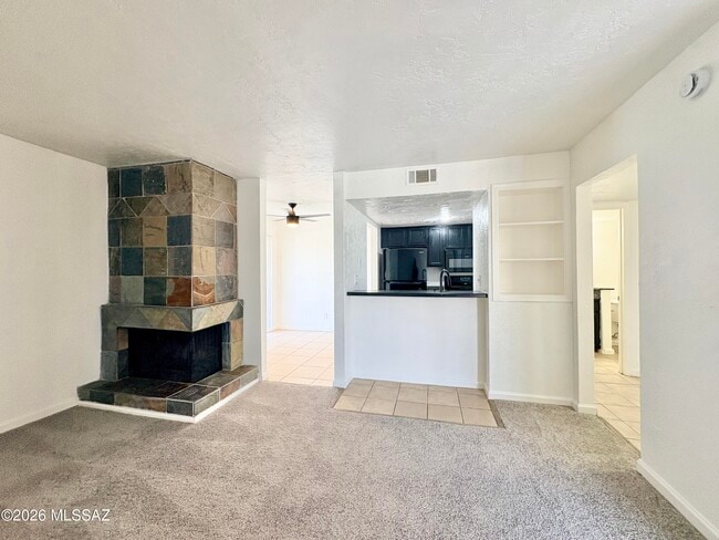1620 N Wilmot Rd Unit D265