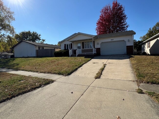 Photo - HOT PROPERTY ALERT! Your Dream Starter 3 B...