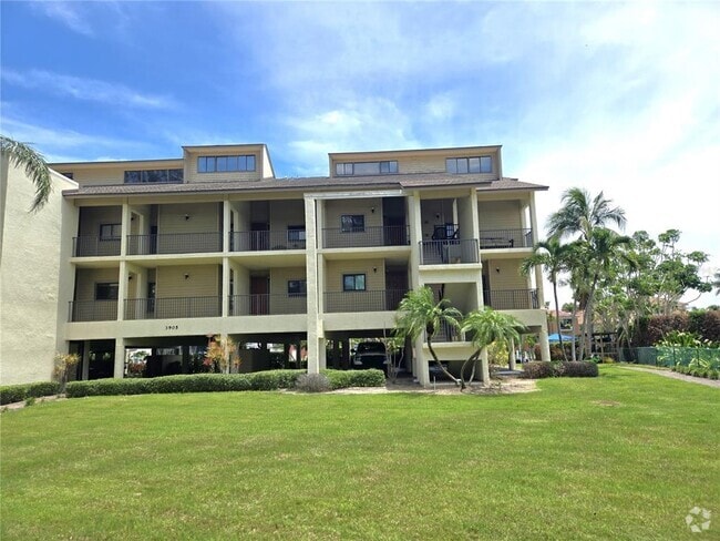 Building Photo - 3905 Mariners Walk Unit 826 Rental