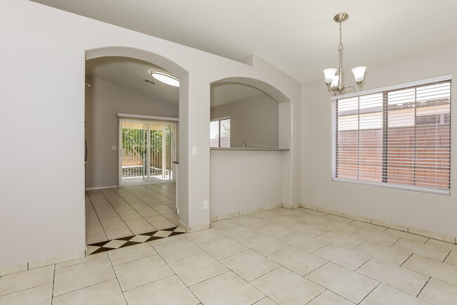 Photo - 743 S Del Rio Ct