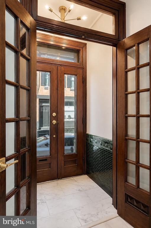 1519 N Dover St