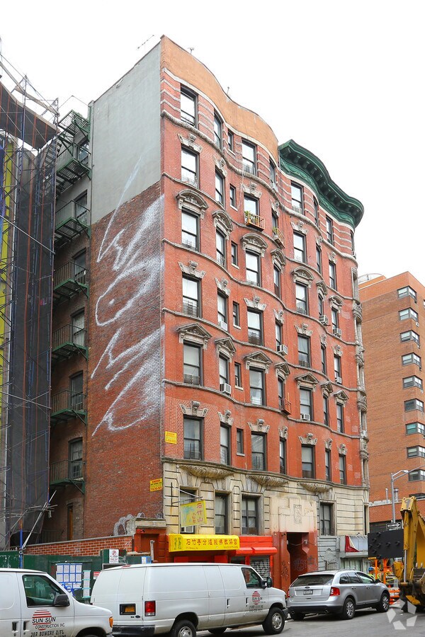 Photo - 173 Henry St