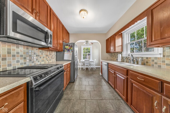 Photo - 850 N Butler Ave