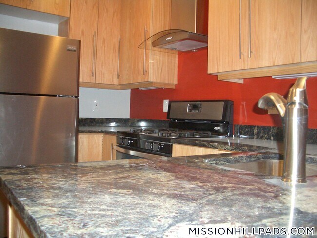 Photo - 8 Bard Ave Unit 2