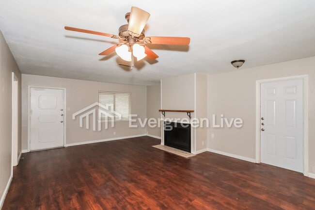 Photo - 311 Franklin Dr