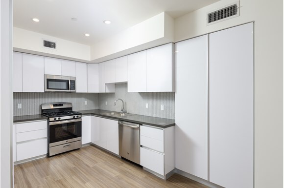 Photo - Orlando on First by Wiseman