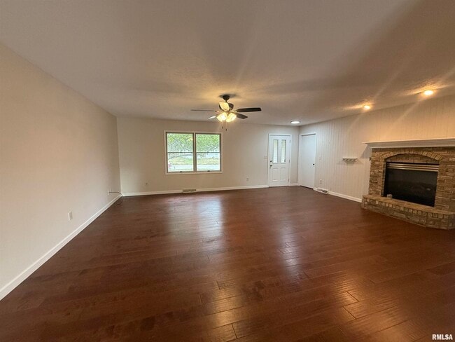 Photo - 205 Appomattox Dr