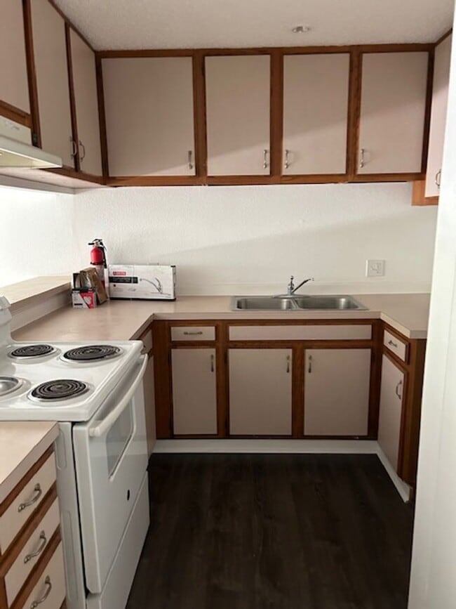 Photo - One Bedroom, One Bath Unit in  Kailua Bay ...