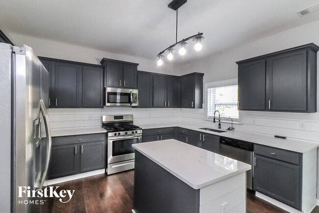 Photo - 97 Oakfield Way