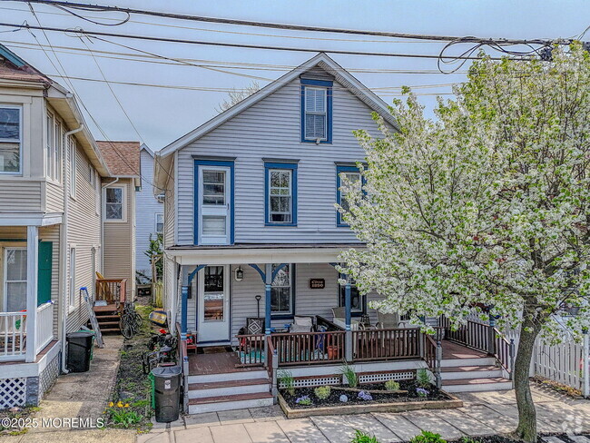 Building Photo - 73 1/2 Benson Ave Rental