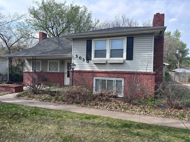 $1445 - 3 bedroom/ 1.5 bathroom - Beautifu... - $1445 - 3 bedroom/ 1.5 bathroom - Beautifu... House