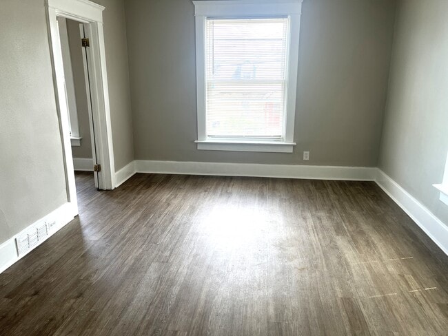 Photo - 820 Wayne St Unit 2