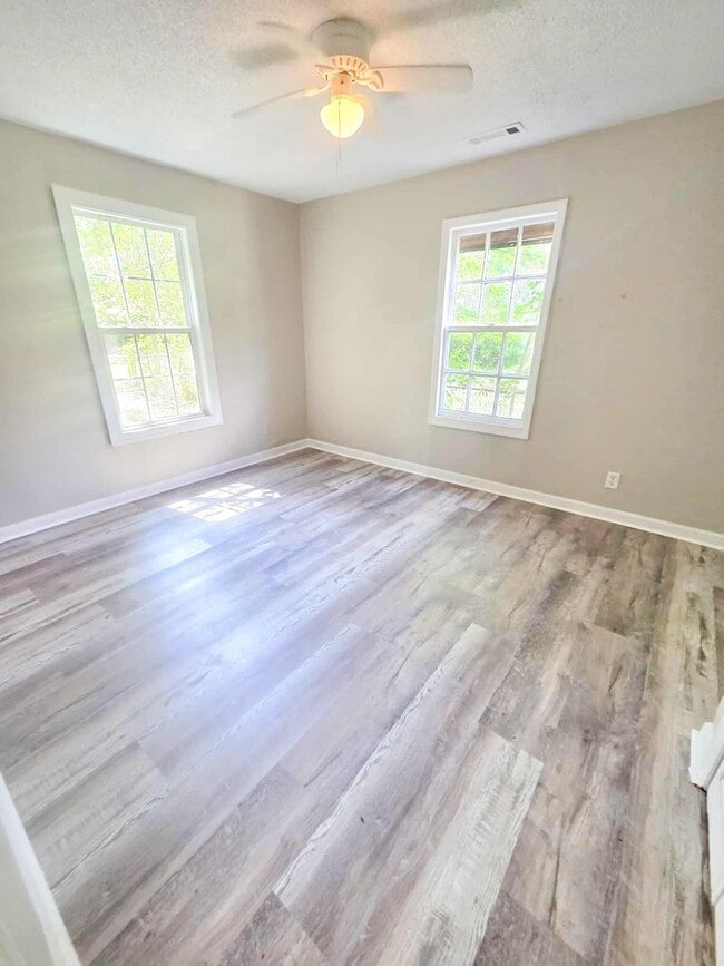 Photo - Charming 2 Bedroom Home in Gadsden!