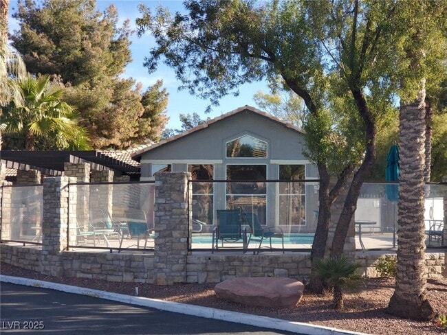 Building Photo - 2750 S Durango Dr Unit 1049