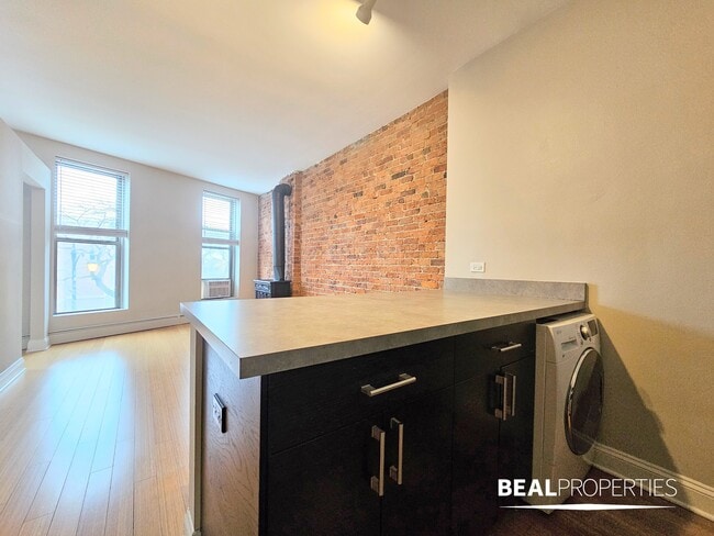 Photo - 2208 N Clark St Unit Studio